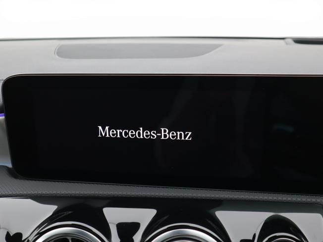 MERCEDES-BENZ CLA Class Photo 28