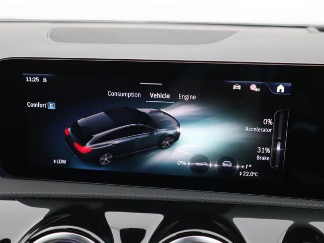 MERCEDES-BENZ CLA Class Photo 34
