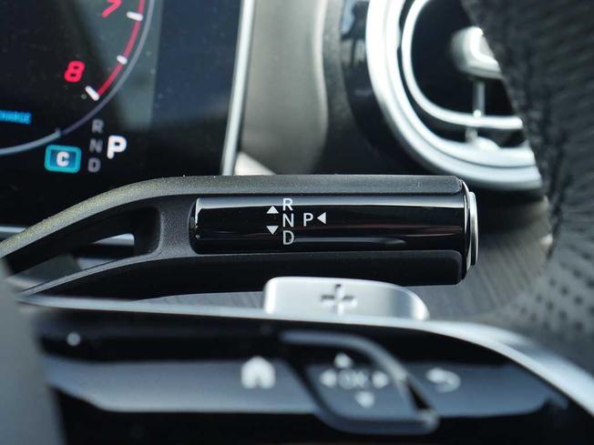 MERCEDES-BENZ C Class Photo 14