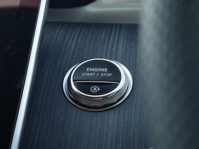 MERCEDES-BENZ C Class Photo 18