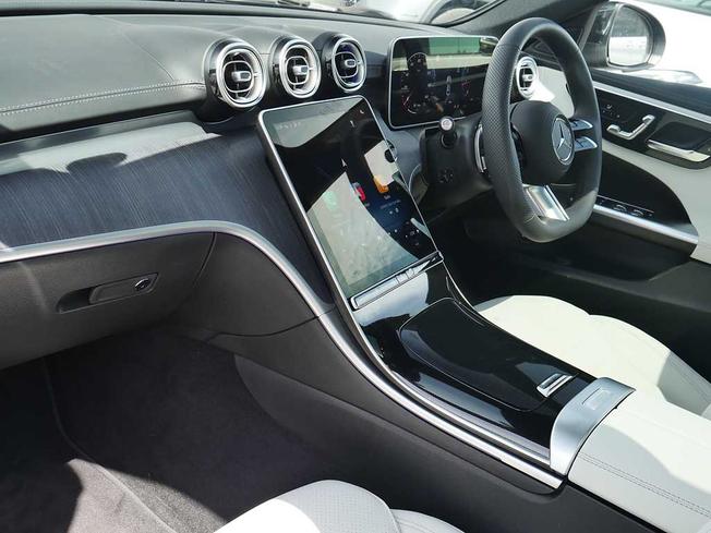MERCEDES-BENZ C Class Photo 3