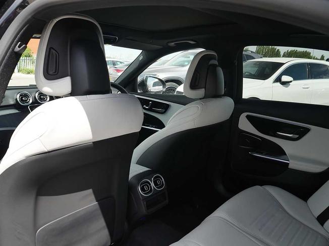MERCEDES-BENZ C Class Photo 40