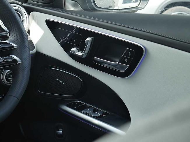 MERCEDES-BENZ C Class Photo 43