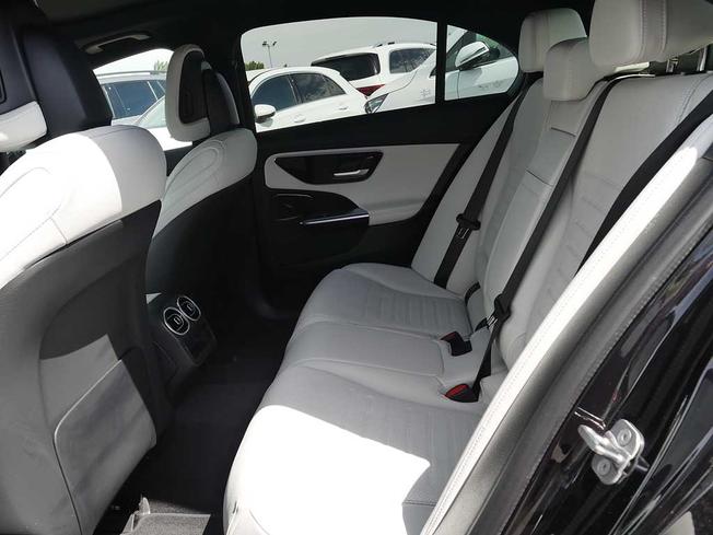 MERCEDES-BENZ C Class Photo 8