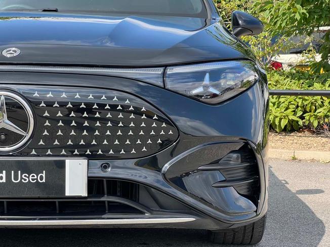 MERCEDES-BENZ CLA Class Photo 19