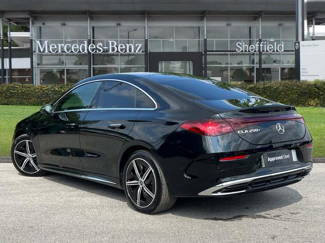 MERCEDES-BENZ CLA Class Photo 2