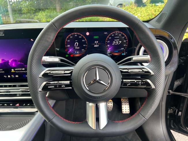 MERCEDES-BENZ CLA Class Photo 24
