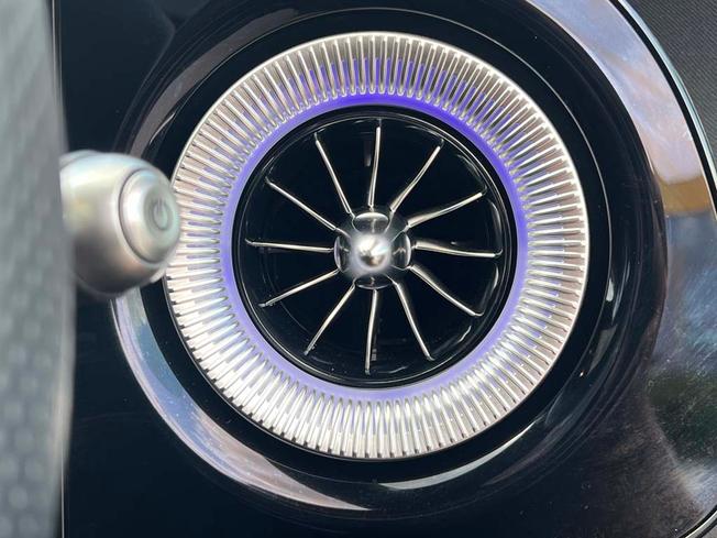MERCEDES-BENZ CLA Class Photo 42