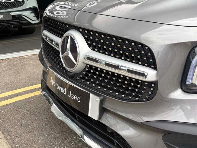 MERCEDES-BENZ GLB Photo 11