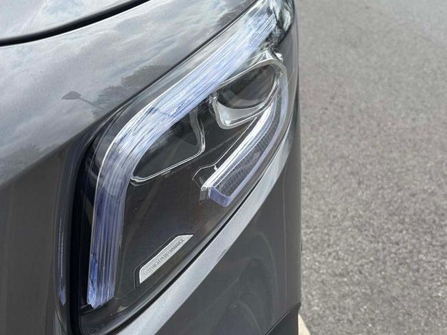 MERCEDES-BENZ GLB Photo 15