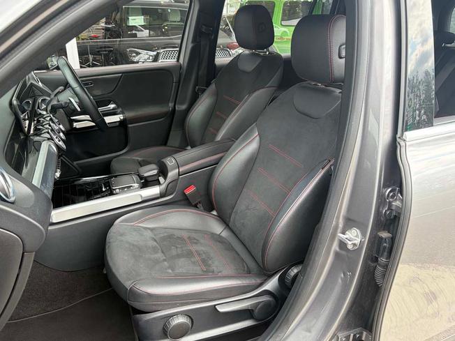 MERCEDES-BENZ GLB Photo 3