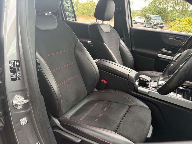 MERCEDES-BENZ GLB Photo 40
