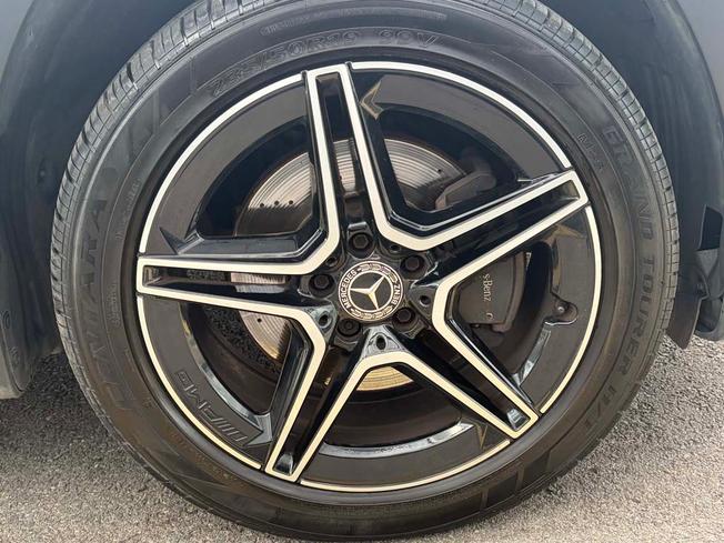 MERCEDES-BENZ GLB Photo 6