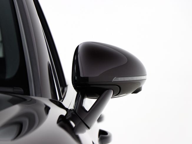 PORSCHE Macan Photo 16