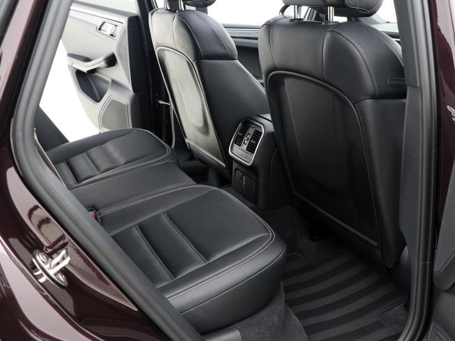 PORSCHE Macan Photo 24