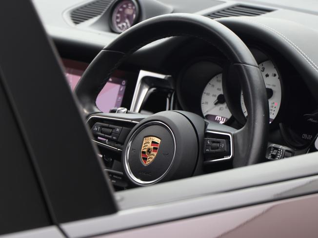 PORSCHE Macan Photo 33