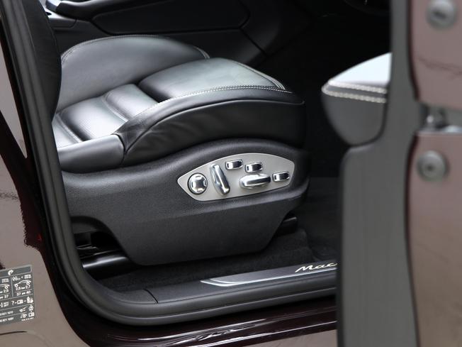 PORSCHE Macan Photo 34
