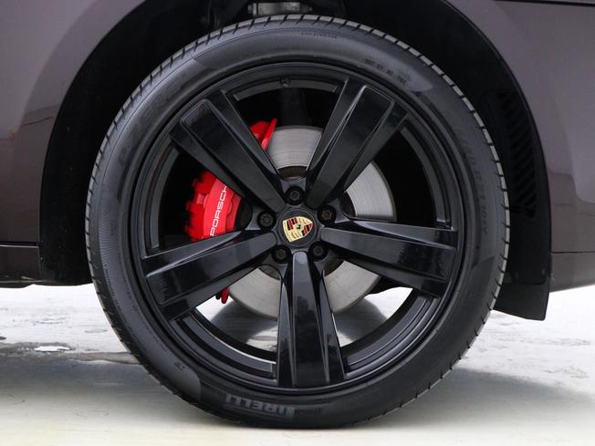 PORSCHE Macan Photo 4