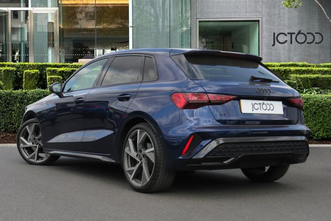 AUDI A3 Photo 2