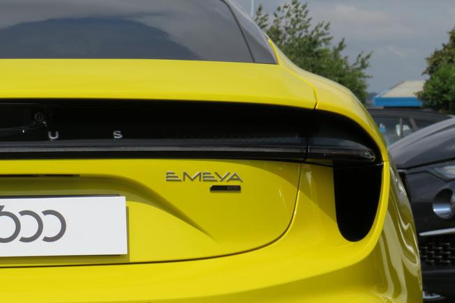 LOTUS Emeya Photo 16