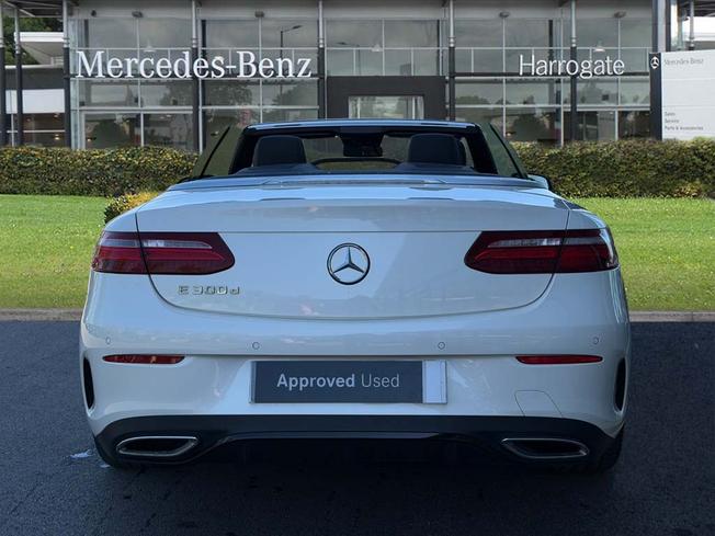 MERCEDES-BENZ E Class Photo 10