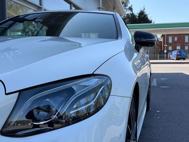 MERCEDES-BENZ E Class Photo 16