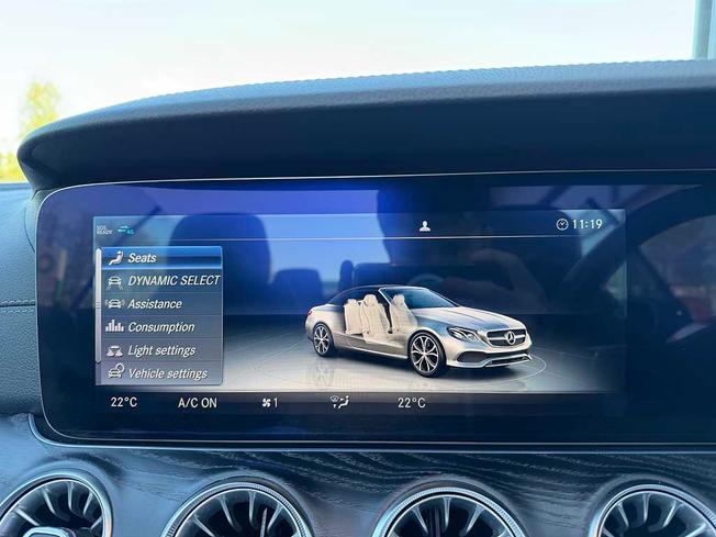 MERCEDES-BENZ E Class Photo 39