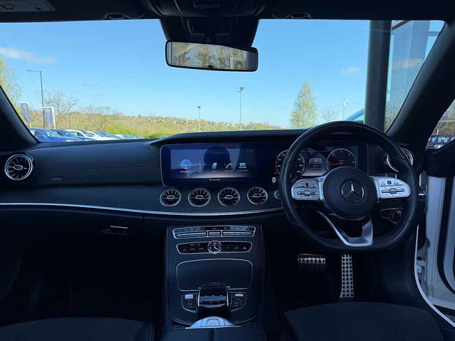 MERCEDES-BENZ E Class Photo 5