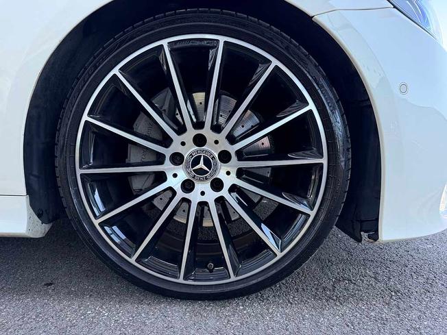 MERCEDES-BENZ E Class Photo 6
