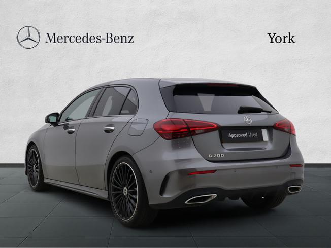 MERCEDES-BENZ A Class Photo 2