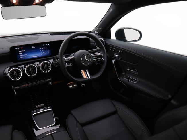 MERCEDES-BENZ A Class Photo 5