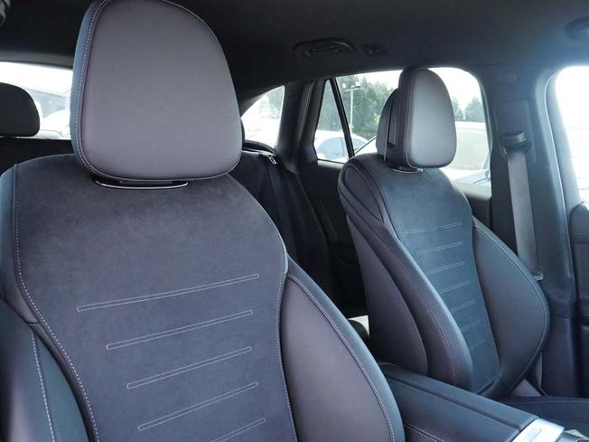 MERCEDES-BENZ Glc Photo 33