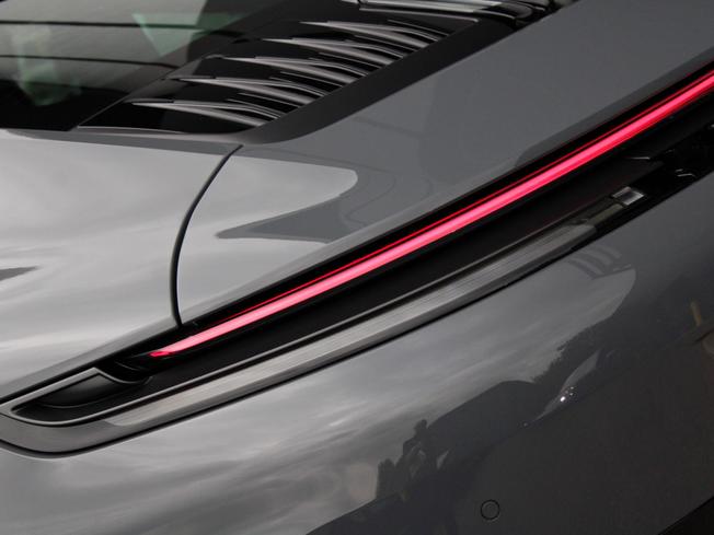 PORSCHE 911 Photo 28