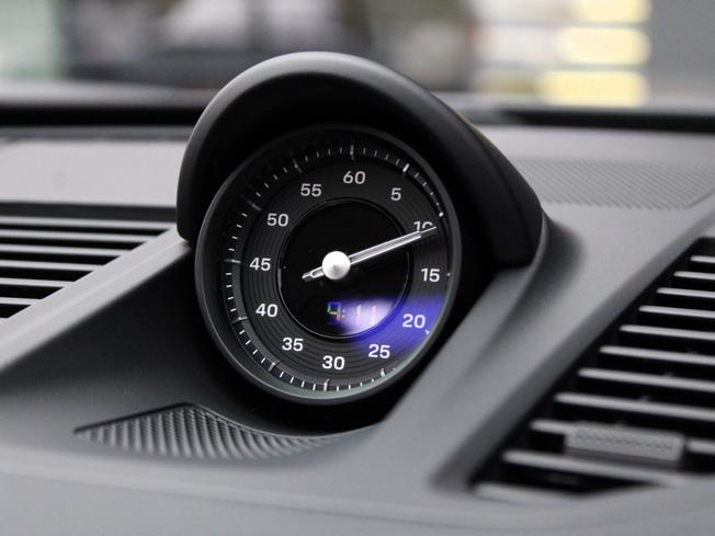 PORSCHE 911 Photo 36