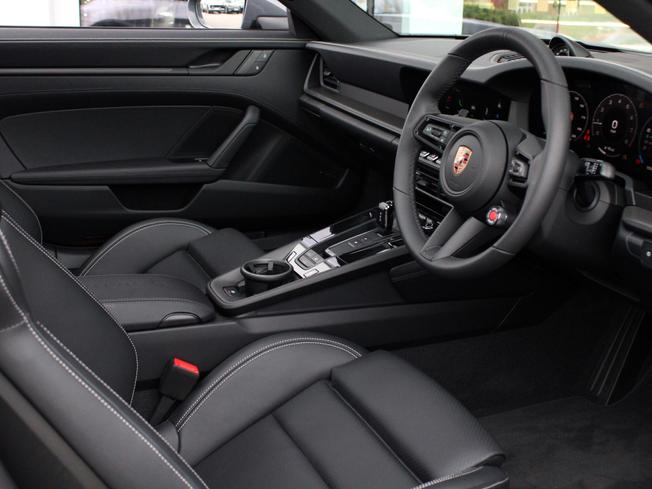 PORSCHE 911 Photo 50