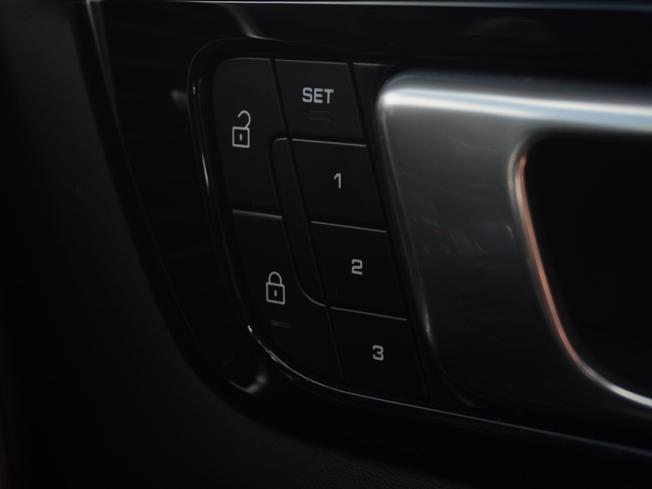 PORSCHE Cayenne Photo 22