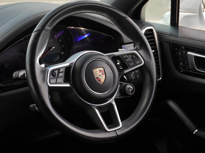 PORSCHE Cayenne Photo 8