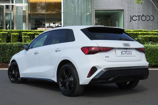 Audi A3 Photo 2