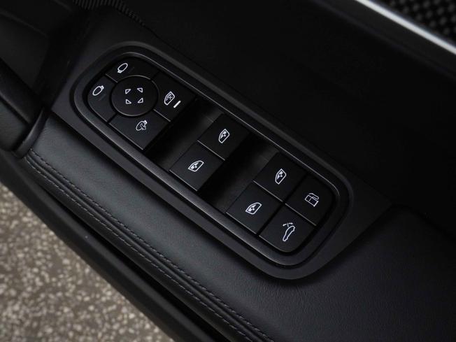PORSCHE Cayenne Photo 21