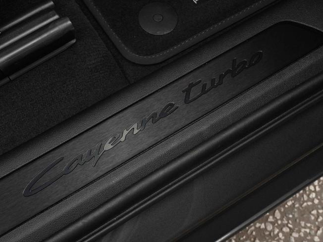 PORSCHE Cayenne Photo 28
