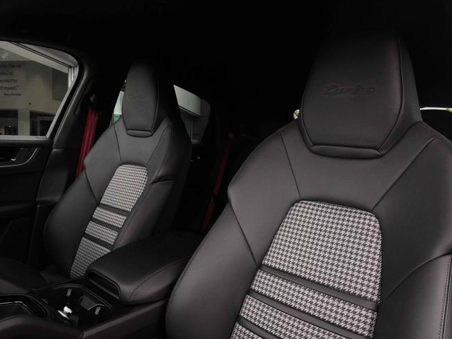 PORSCHE Cayenne Photo 34