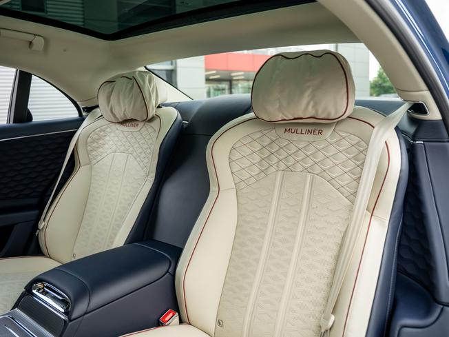 BENTLEY Flying Spur Photo 21