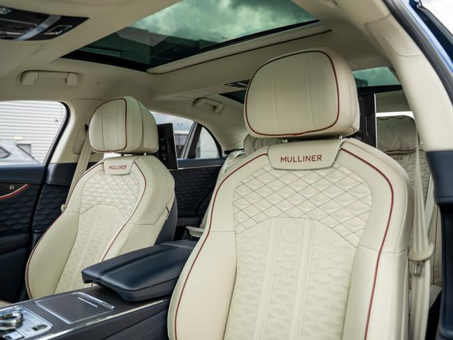 BENTLEY Flying Spur Photo 24
