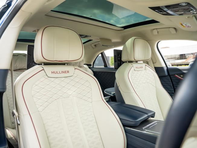 BENTLEY Flying Spur Photo 25