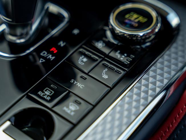 BENTLEY Flying Spur Photo 30