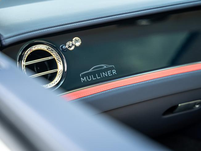 BENTLEY Flying Spur Photo 36