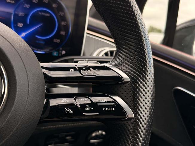 MERCEDES-BENZ Eqe Photo 13