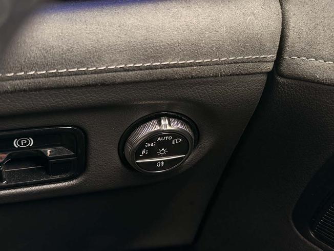 MERCEDES-BENZ Eqe Photo 14
