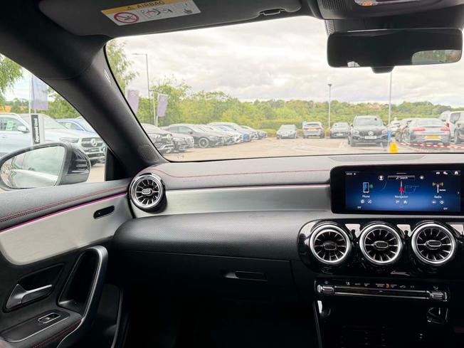 MERCEDES-BENZ Cla Class Photo 44