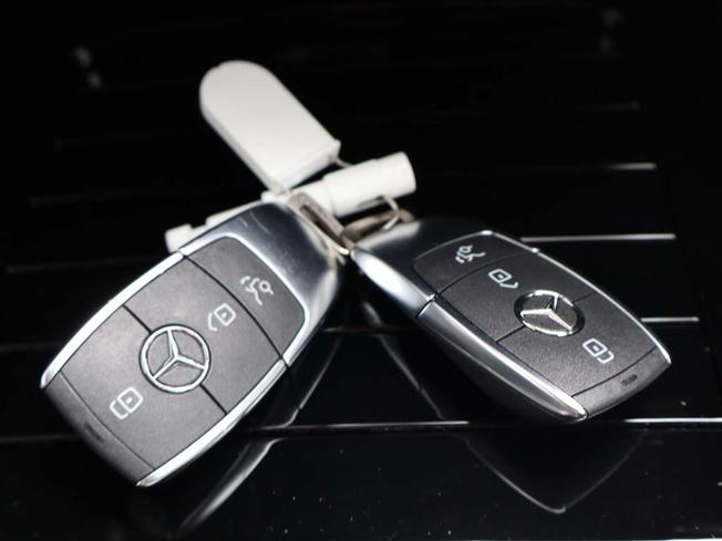MERCEDES-BENZ GLB Photo 37